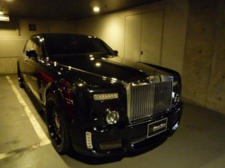 Коллекция автомобилей одного богатого японца