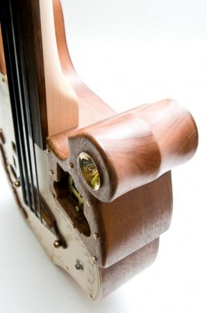 Музыкальные инструменты Celentano Woodworks