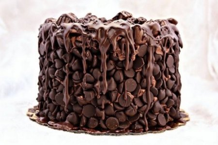 13 удивительных тортов, сделанных из конфет