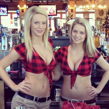 Сексуальные официантки из ресторанов Twin Peaks